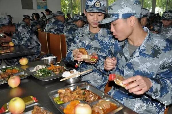 白色乳白色，黑色灰色，颜色、材质、粒径，一不小心再生颗粒变废塑料！“ky.com”(图1)