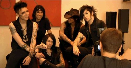 
00后女孩的汽车美容创业梦_开云Kaiyun